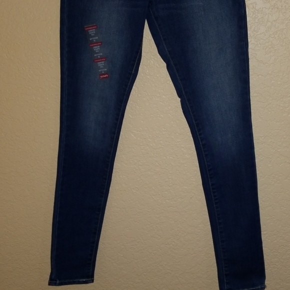 Jeans - Picture 3 of 8